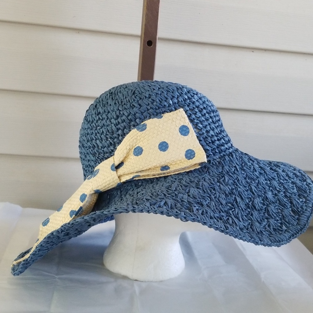 Jessica Simpson Beach Hat